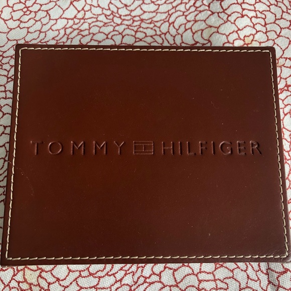 Leather Tommy Hilfiger Wallet - Picture 2 of 3